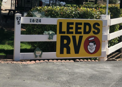 Leeds Rv and Motel Sign2
